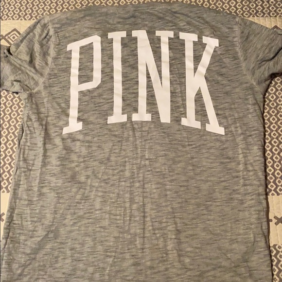 a grey “PINK” T-shirt - Picture 4 of 4